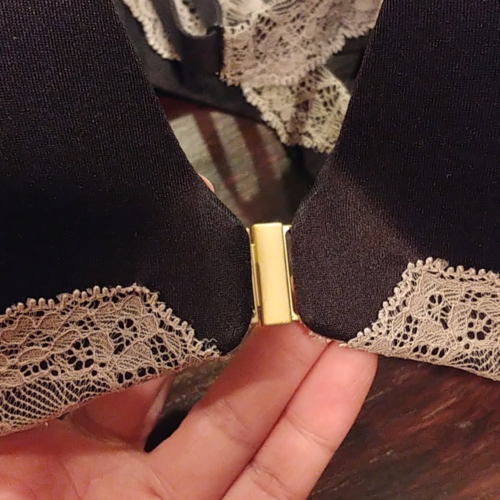 Victoria's Secret Racerback Bra - Picture 4 of 5